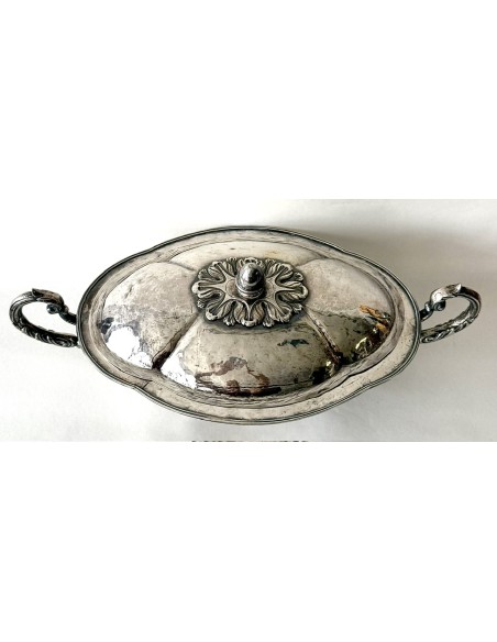 Sopera de plata española en venta de principios del siglo XIX contrastes visibles