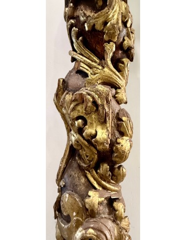Colonna barocca del 600 intagliata dorata e argentata in vendita.