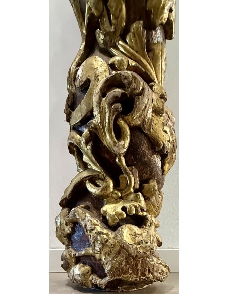Colonna barocca del 600 intagliata dorata e argentata in vendita.