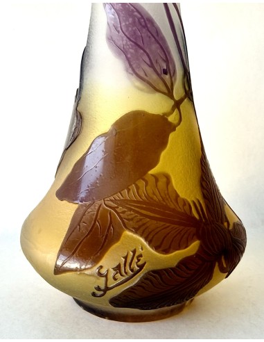 Original Emile Gallé glass vase, France, early 20th on sale in Antiguart