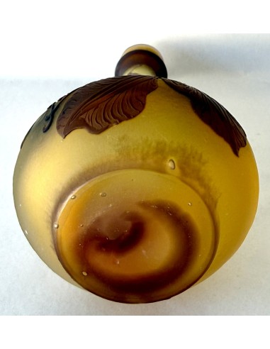 Original Emile Gallé glass vase, France, early 20th on sale in Antiguart