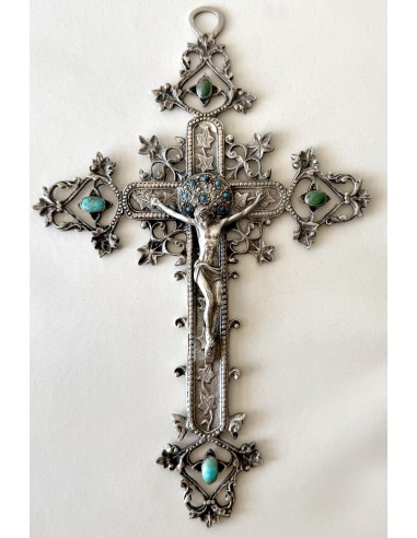 Grande crucifijo de plata de ley con turquesas de principios del siglo XX.