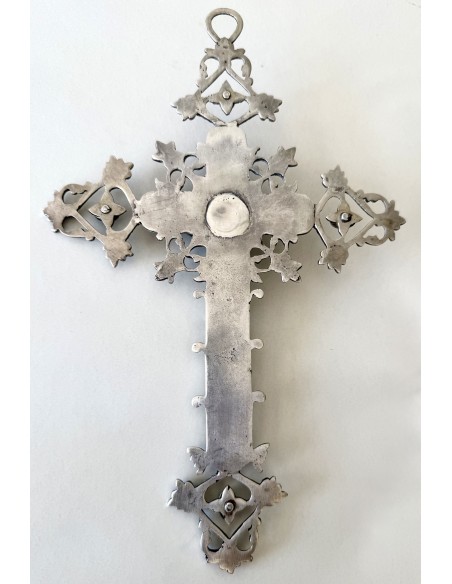 Grande crucifijo de plata de ley con turquesas de principios del siglo XX.