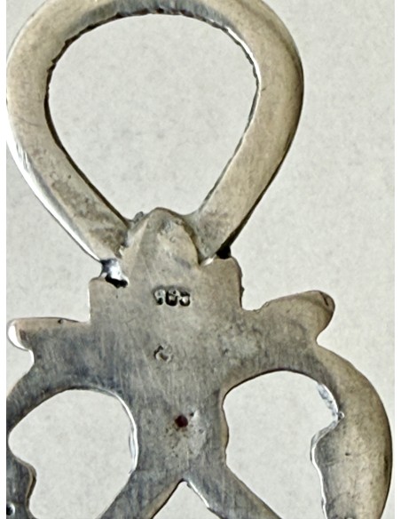 Grande crucifijo de plata de ley con turquesas de principios del siglo XX.