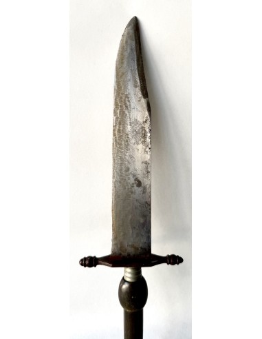 Antigua bayoneta de taco de colección de principios del siglo XIX en venta.