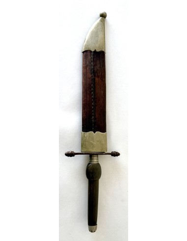 Antigua bayoneta de taco de colección de principios del siglo XIX en venta.