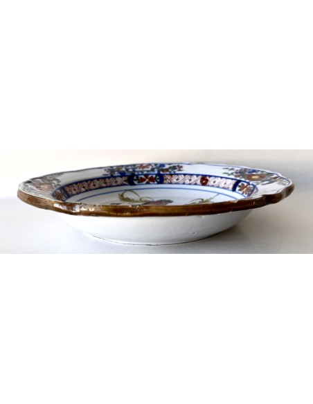 Plato de loza cerámica italiana de Faenza, Ferniani siglo XVIII en venta