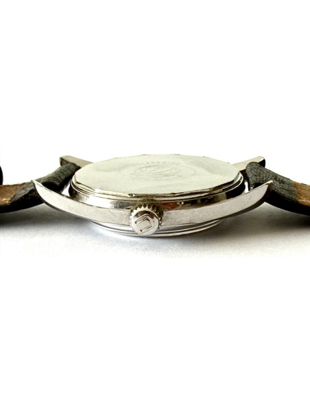 Reloj Universal Genève Polerouter automatico año 1960 funciona perfectamente.