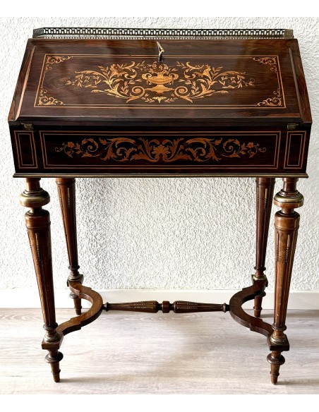 Mesa escritorio en madera de palosanto del siglo XIX, periodo Napoleón III.