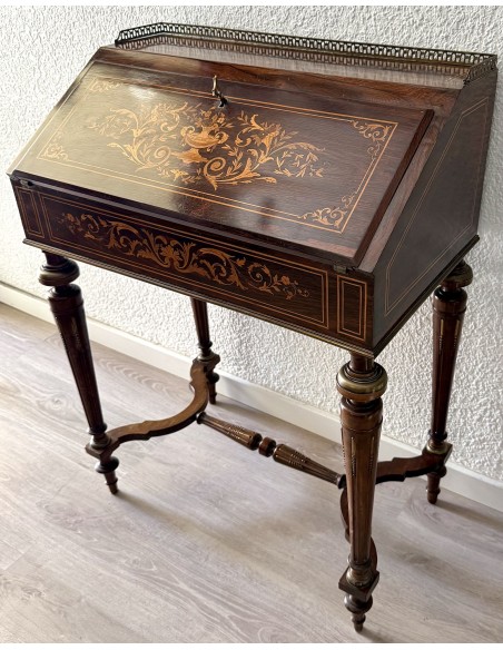 Mesa escritorio en madera de palosanto del siglo XIX, periodo Napoleón III.