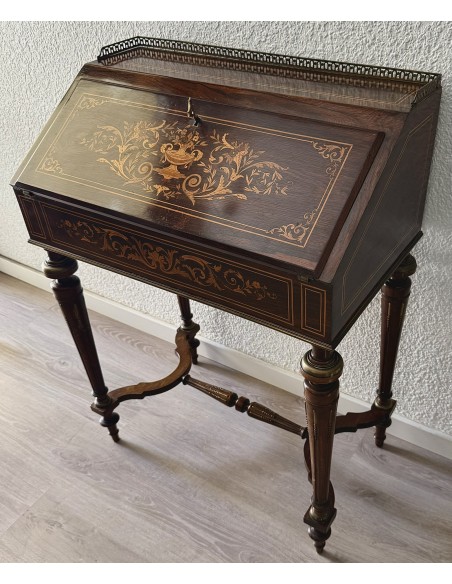 Mesa escritorio en madera de palosanto del siglo XIX, periodo Napoleón III.