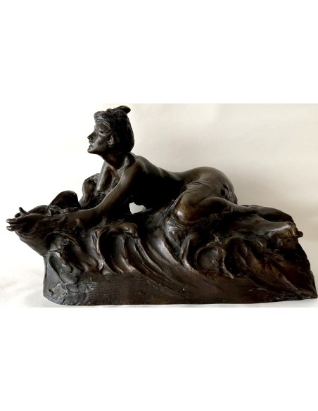 Charles Van Der Stappen, “Mujer entre olas”, bronce a cera perdida, 1890 circa.