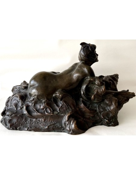 Charles Van Der Stappen, “Mujer entre olas”, bronce a cera perdida, 1890 circa.