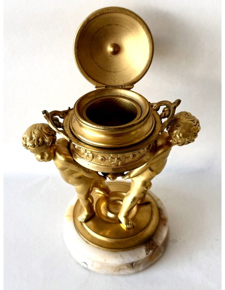 Antiguo tintero de bronce dorado del siglo XIX pieza de colección.