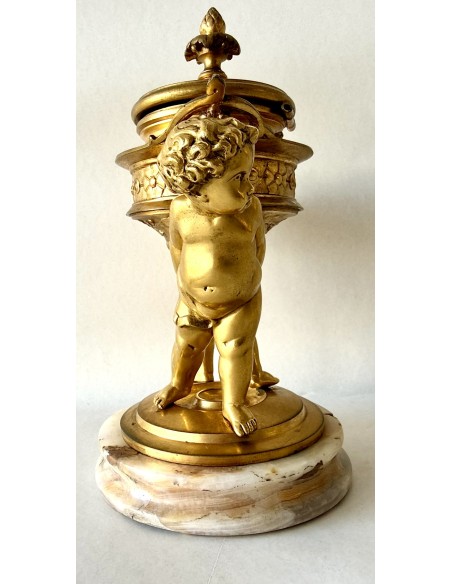 Antiguo tintero de bronce dorado del siglo XIX pieza de colección.