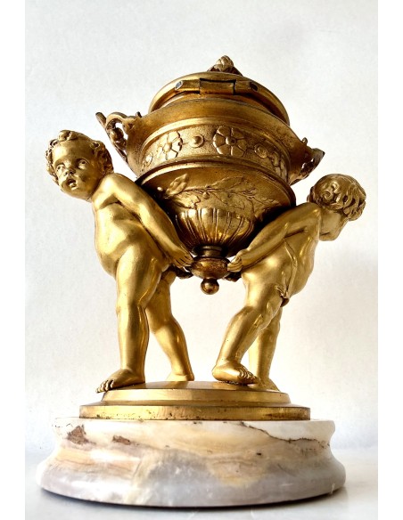 Antiguo tintero de bronce dorado del siglo XIX pieza de colección.