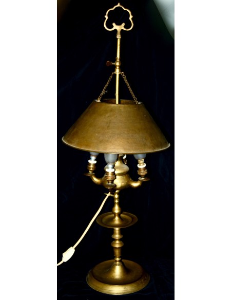Lampara de aceite de bronce, siglo XIX.