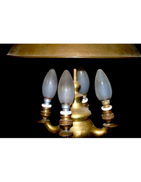 Lampara de aceite de bronce, siglo XIX.