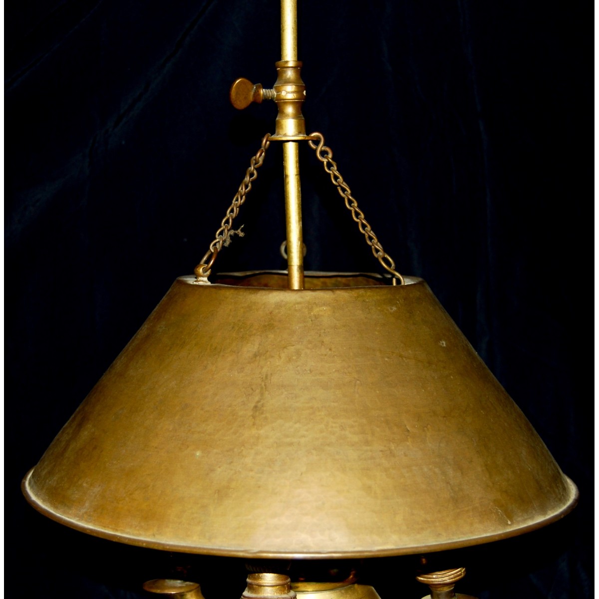 Lampara de aceite de bronce, siglo XIX.