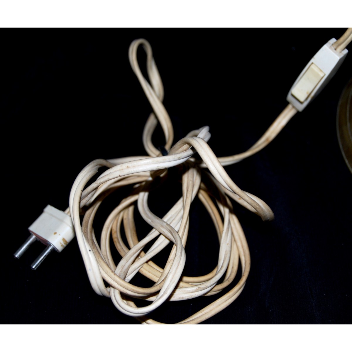 Lampara de aceite de bronce, siglo XIX.