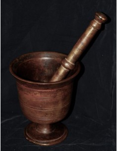 Mortero de bronce del siglo XVIII 2